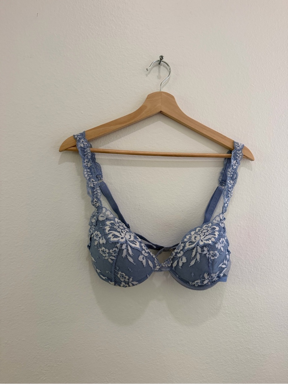 La Perla Vintage Blue Bra with White Floral Lace